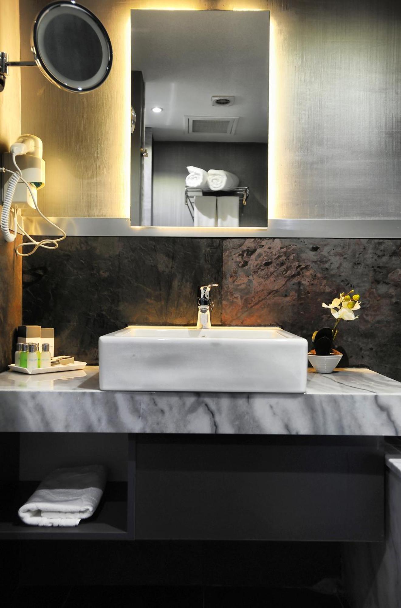 Akoni Hotel Истанбул Екстериор снимка